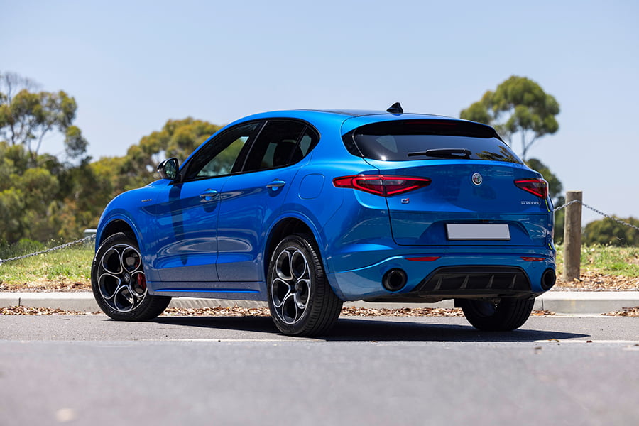 Alfa Romeo Stelvio Veloce 2022 rear