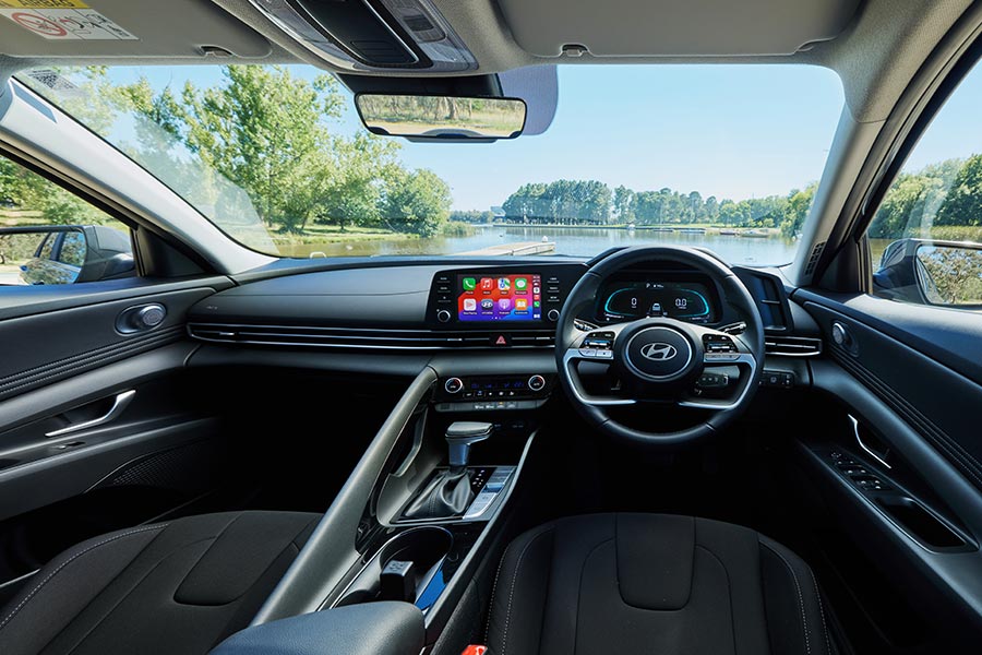 Hyundai i30 Sedan Hybrid 2024 interior