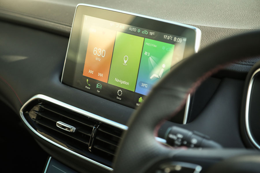 MG HS Plug-In Hybrid 2021 user interface